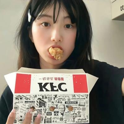 红唇相吻
